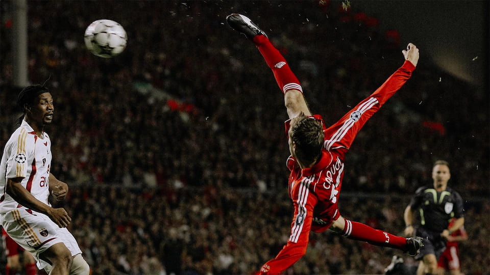 Classic goal- Crouch's iconic Galatasaray overhead kick