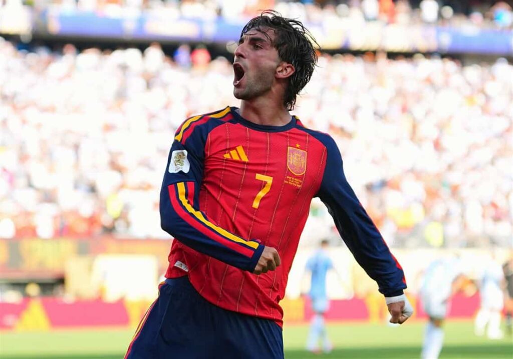 ferran tottes celebrates winning goal vs argentina